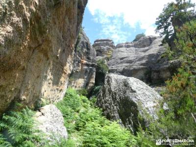 Sierras de Neila y Urbión;pantano peñarroya trekking mochilas caurel puerto de cotos madrid la pedri